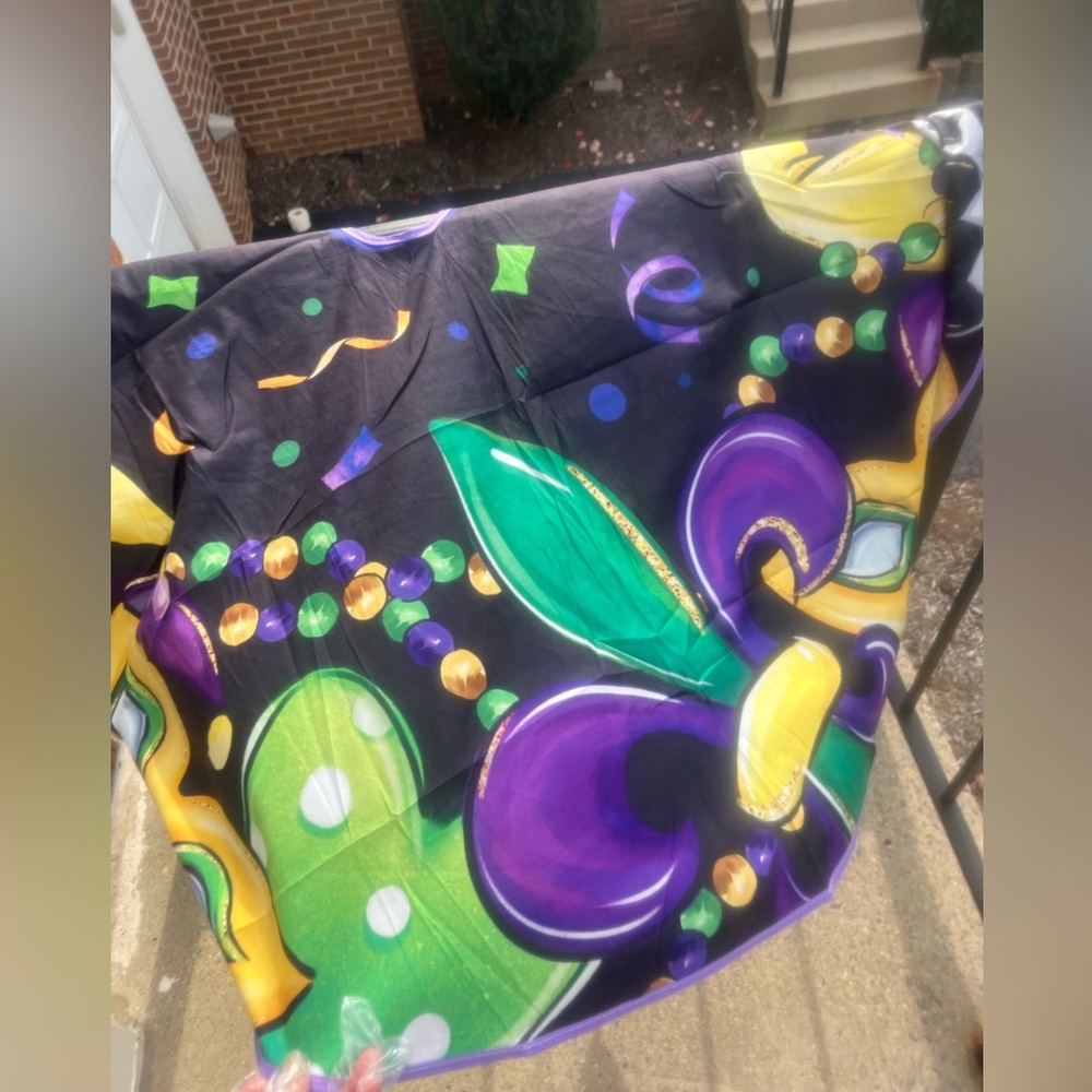Mardi Gras Christmas Tree Skirt - Picture 8 of 16